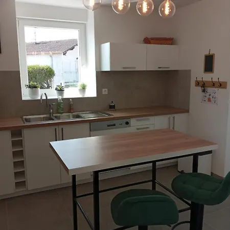 L'echappee Belle, Grande Maison En Pleine Campagne *