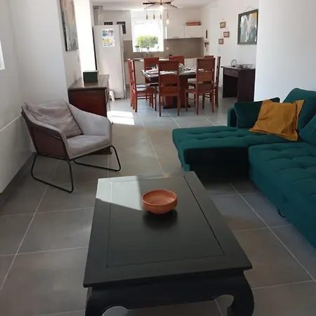 L'echappee Belle, Grande Maison En Pleine Campagne